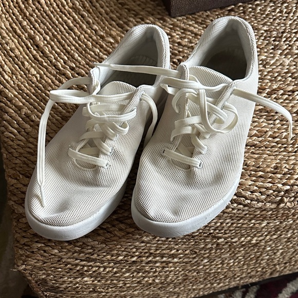 Atoms Men size 10.5 White Casual Sneakers main image 9